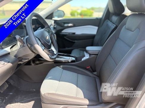 New 2026 Chevrolet Trax LT w/ LT Convenience Package FWD image 9
