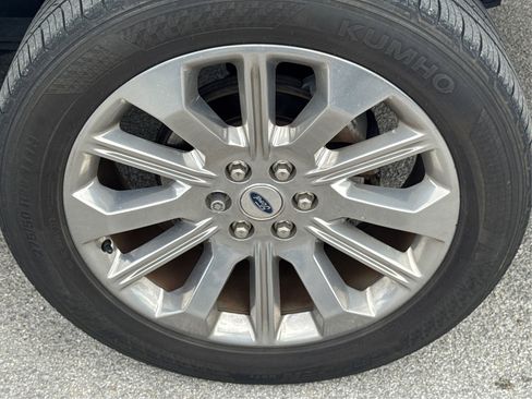 Used 2021 Ford F150 Limited image 15