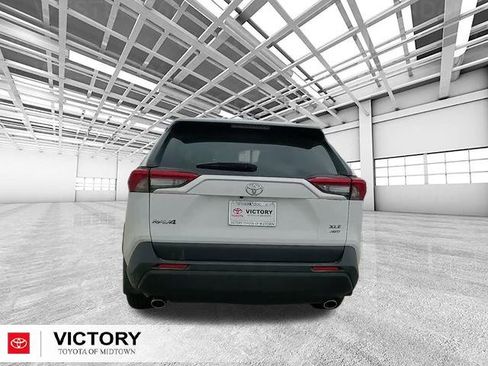 Used 2025 Toyota RAV4 XLE image 4