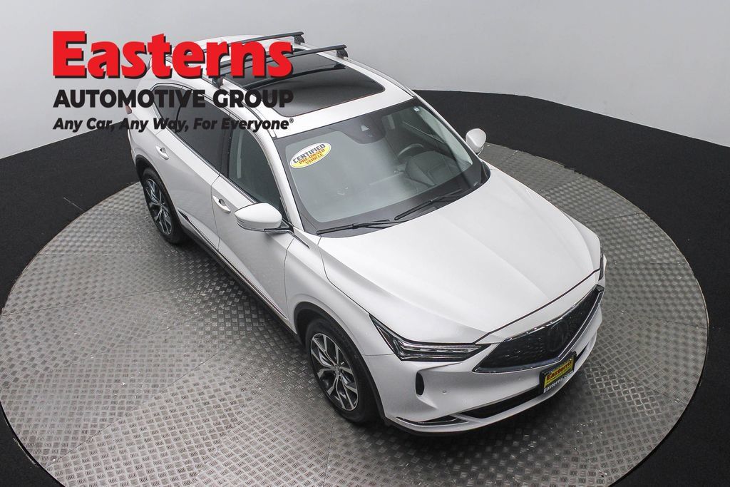 Used 2023 Acura MDX w/ Technology Package AWD/4WD image 3