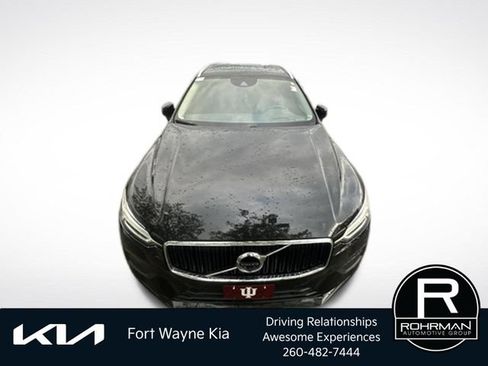 Used 2020 Volvo XC60 T6 Momentum AWD/4WD image 9