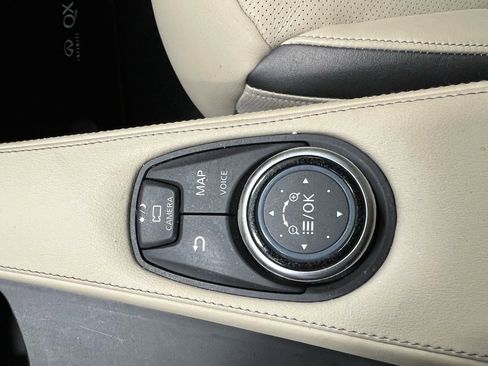 Used 2022 INFINITI QX50 Essential image 24