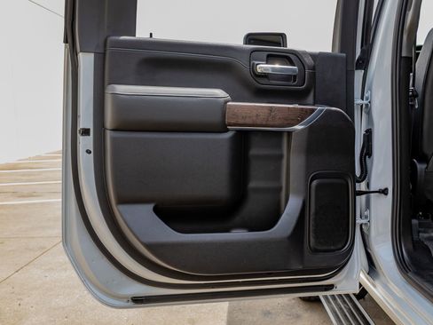 Used 2021 GMC Sierra 3500 Denali w/ Denali Ultimate Package image 37