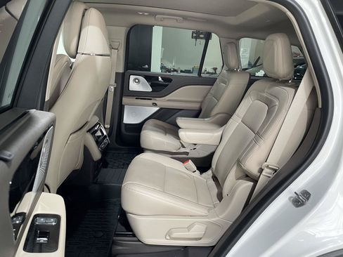 Used 2021 Lincoln Aviator Reserve w/ Equipment Group 202A AWD/4WD image 27