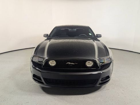 Used 2014 Ford Mustang Coupe RWD image 2