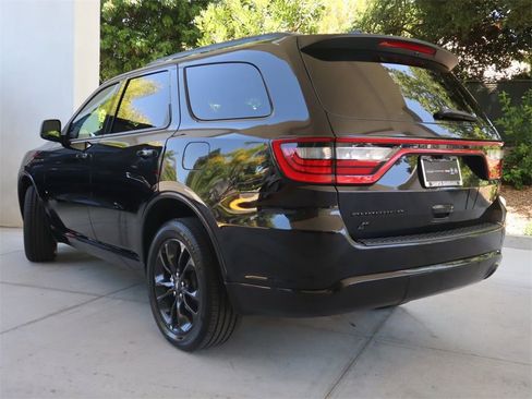 New 2024 Dodge Durango SXT w/ SXT Blacktop Group AWD/4WD image 4