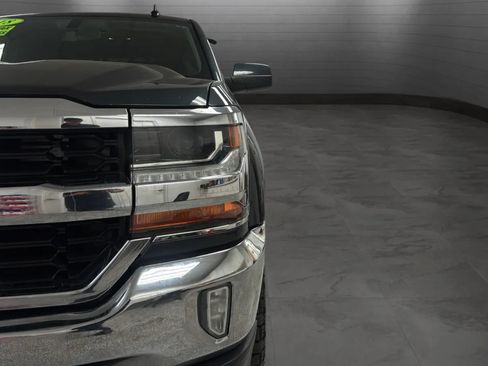 Used 2018 Chevrolet Silverado 1500 LT w/ All Star Edition RWD image 29