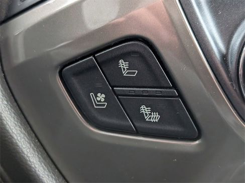 Used 2017 Chevrolet Silverado 1500 High Country image 19