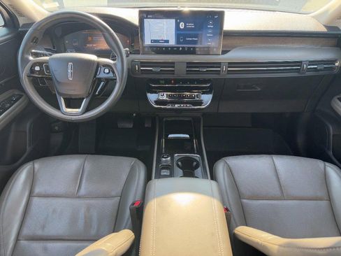 Used 2023 Lincoln Corsair Reserve w/ Equipment Group 201A image 11