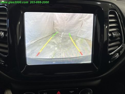 Used 2020 Jeep Compass Limited image 11