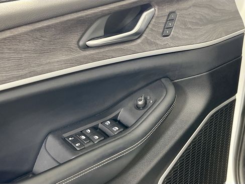 Used 2022 Jeep Grand Cherokee Limited image 15