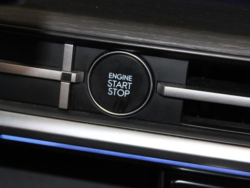 Used 2024 Hyundai Santa Fe Limited image 31