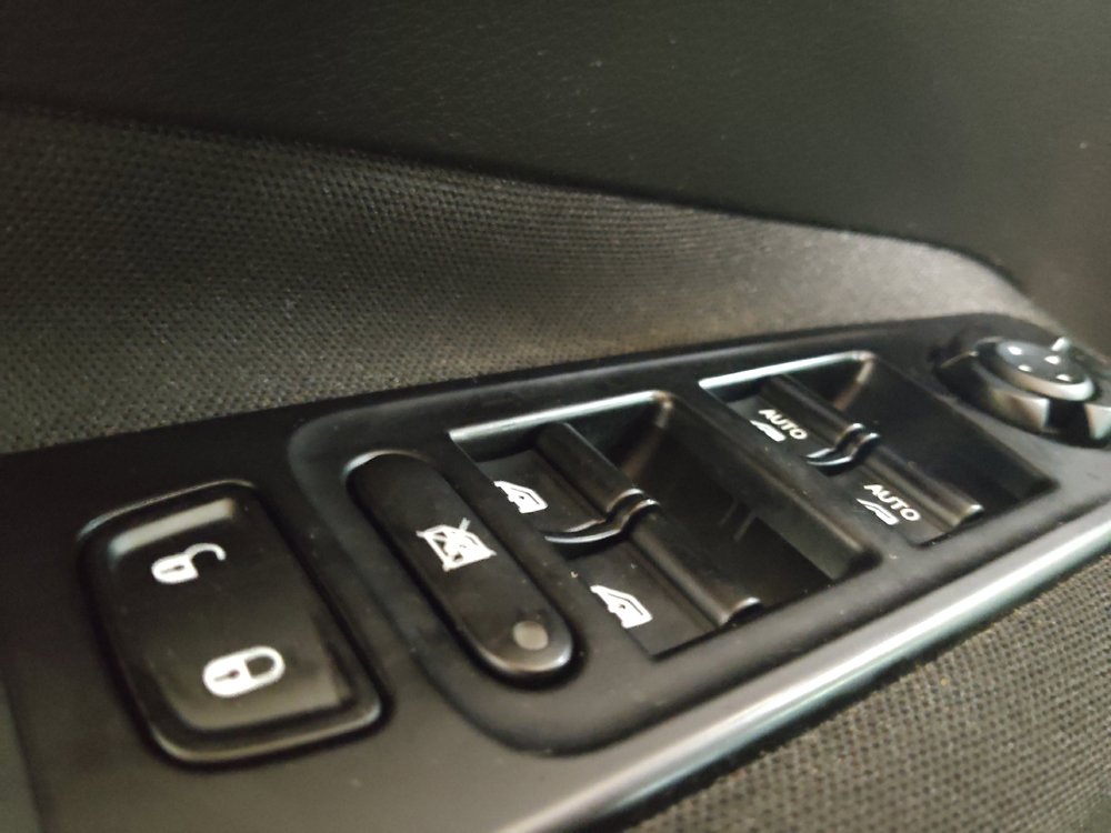 Used 2021 Jeep Renegade Latitude FWD image 27