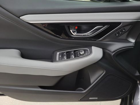 Certified 2025 Subaru Outback Limited image 17