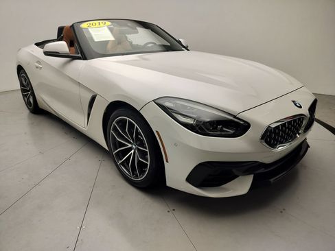 Used 2019 BMW Z4 sDrive30i w/ Executive Package RWD image 2