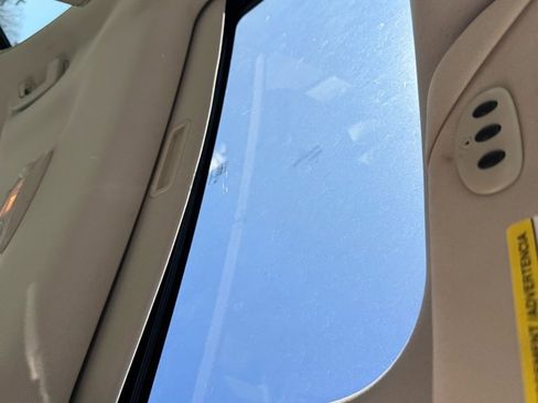 Used 2010 Ford Taurus Limited image 17