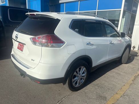 Used 2016 Nissan Rogue SV FWD image 3