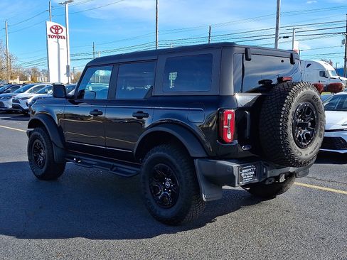 Used 2023 Ford Bronco Wildtrak image 4