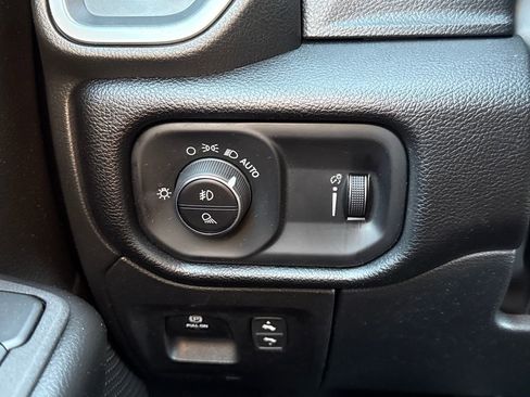 Used 2025 RAM 1500 Big Horn image 24