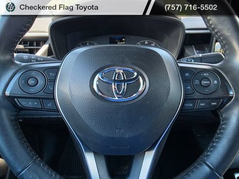 Used 2024 Toyota Corolla SE w/ SE Premium Package FWD image 15