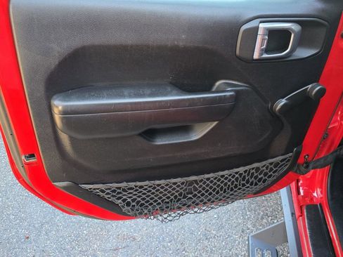 Used 2021 Jeep Gladiator Sport image 30