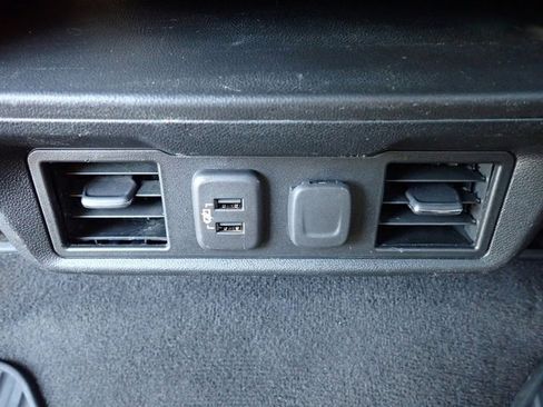 Used 2020 Chevrolet Silverado 1500 LT w/ All-Star Edition image 19