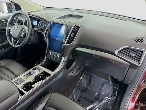 Certified 2023 Ford Edge SEL w/ Convenience Package AWD/4WD image 15