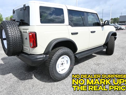 New 2026 Ford Bronco Heritage Edition image 3