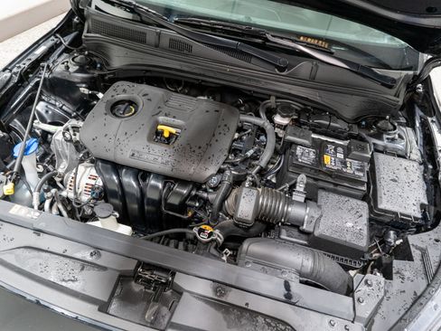 Used 2024 Kia Forte LXS image 29