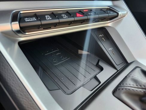 New 2025 Audi Q3 2.0T Premium image 11