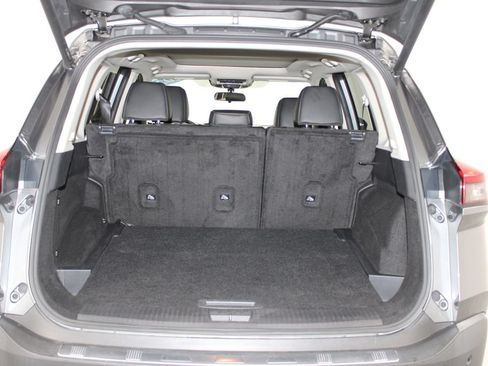 Used 2023 Nissan Rogue SV w/ SV Premium B Package AWD/4WD image 13