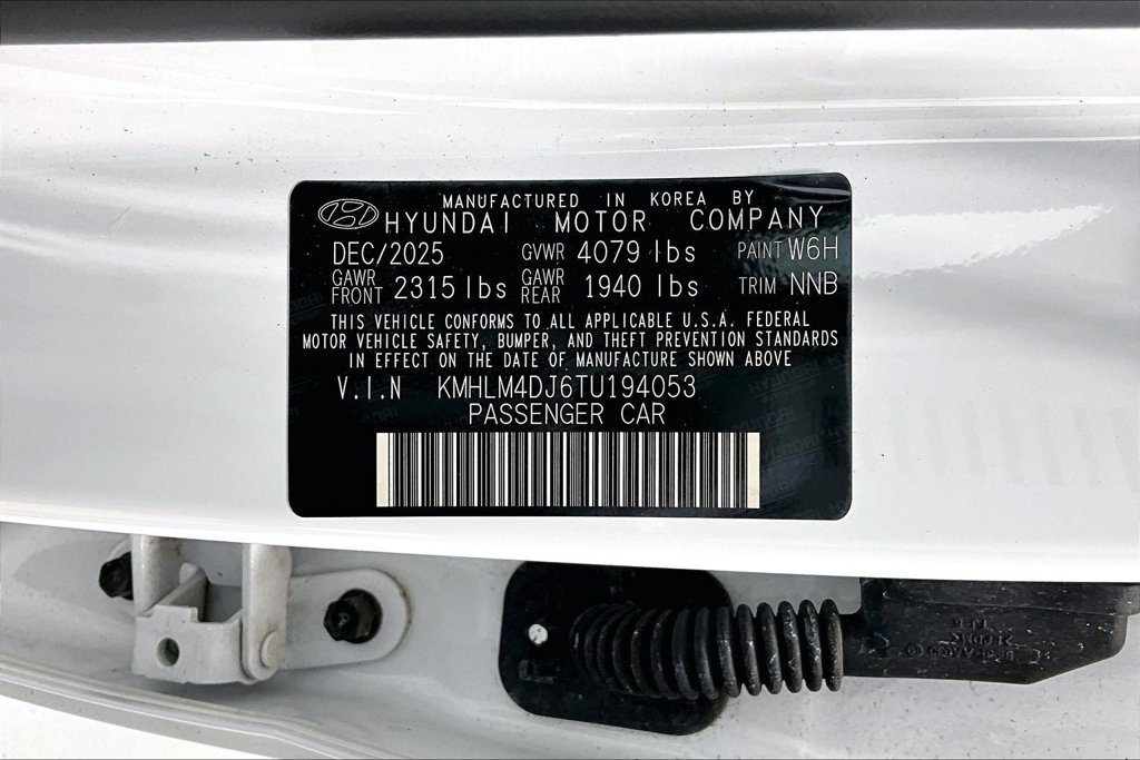 New 2026 Hyundai Elantra SEL FWD image 23