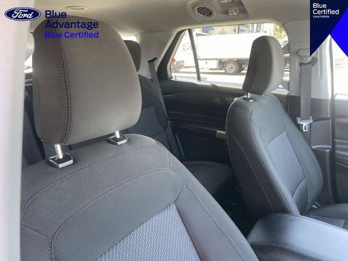 Certified 2023 Ford Explorer XLT RWD image 30