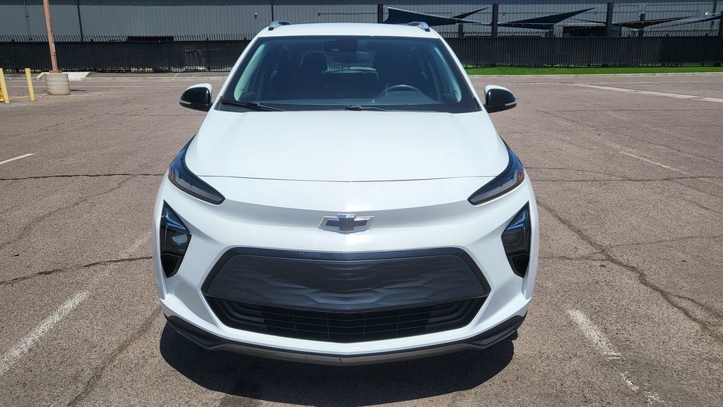 Used 2023 Chevrolet Bolt EUV LT FWD image 3