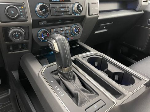 Used 2017 Ford F150 Raptor w/ Equipment Group 802A Luxury AWD/4WD image 29