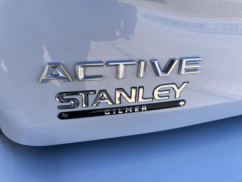 New 2025 Ford Expedition Active image 60