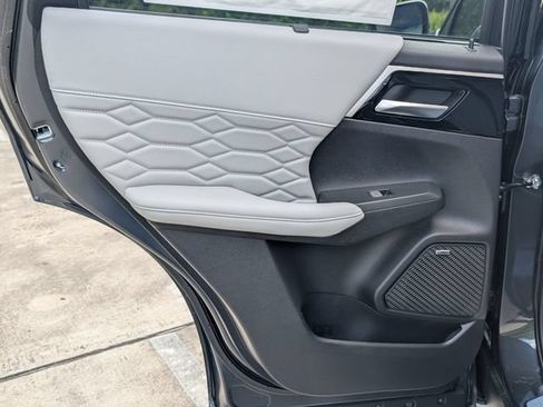 New 2026 Mitsubishi Outlander SEL FWD image 24