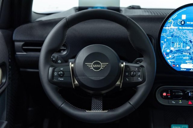 Certified 2026 MINI Cooper 4-Door Hardtop FWD image 13