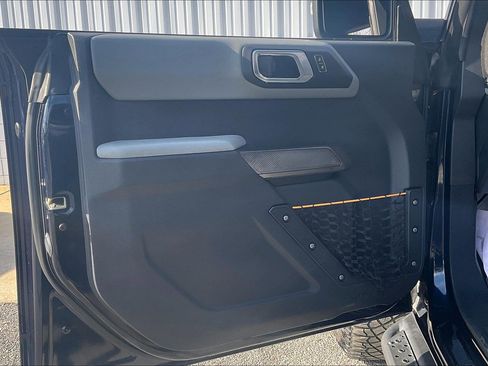 Used 2021 Ford Bronco Badlands image 28