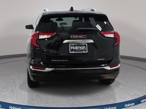 Used 2024 GMC Terrain Denali w/ Denali Premium Package image 7