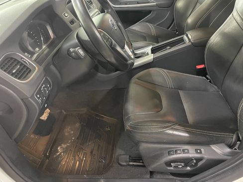 Used 2017 Volvo S60 T5 Dynamic w/ Vision Package image 15