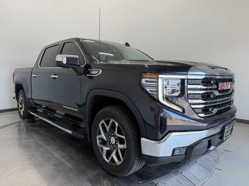 Used 2023 GMC Sierra 1500 SLT AWD/4WD image 45