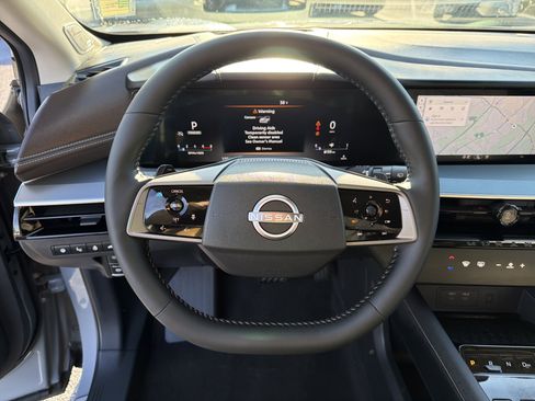 Used 2025 Nissan Murano Platinum w/ Cargo Package image 25