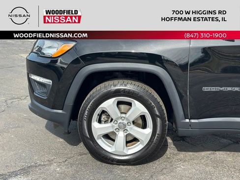 Used 2017 Jeep Compass Latitude w/ Popular Equipment Group image 8