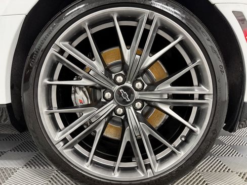 Used 2022 Chevrolet Camaro ZL1 RWD image 54