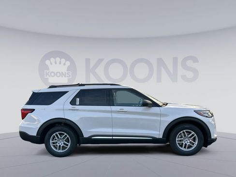 New 2025 Ford Explorer Active w/ Active Comfort Package image 8