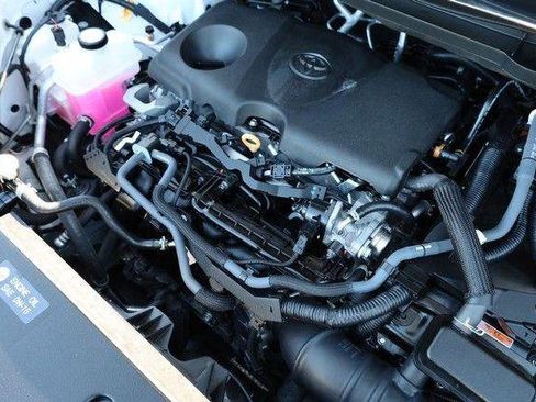Used 2025 Toyota Sienna LE w/ LE Plus Package AWD/4WD image 29