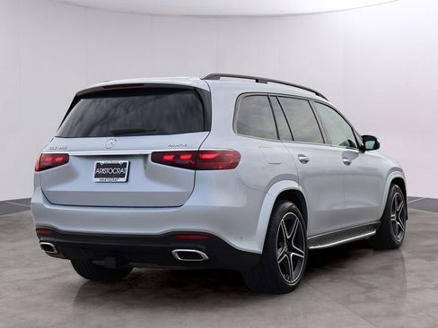 Used 2025 Mercedes-Benz GLS 450 4MATIC image 5