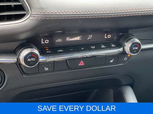 Used 2024 MAZDA MAZDA3 s FWD image 11