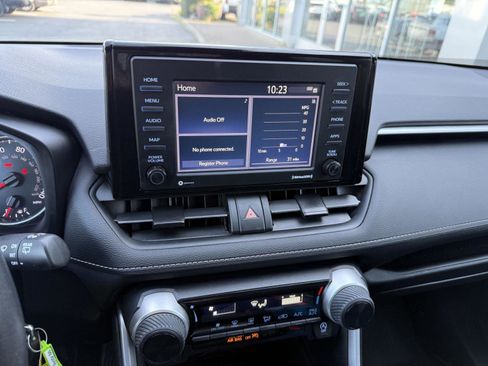 Certified 2020 Toyota RAV4 LE image 19